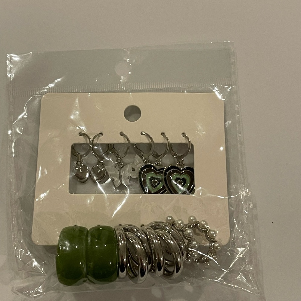 Silver and Green Heart Earrings Set
